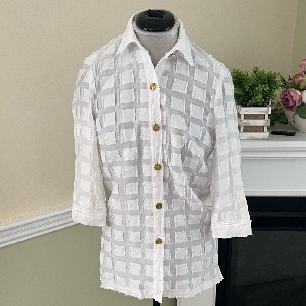 CHICOS White Grid-Texture Geometric Button-Down S… - image 3